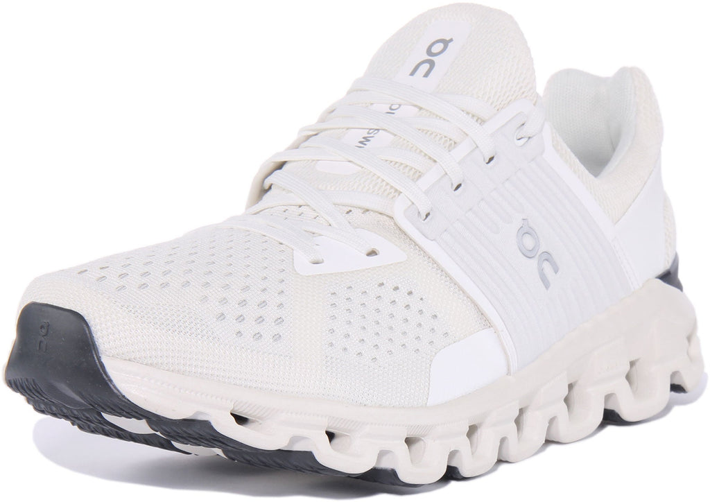 On Running Cloudswift In White For Men